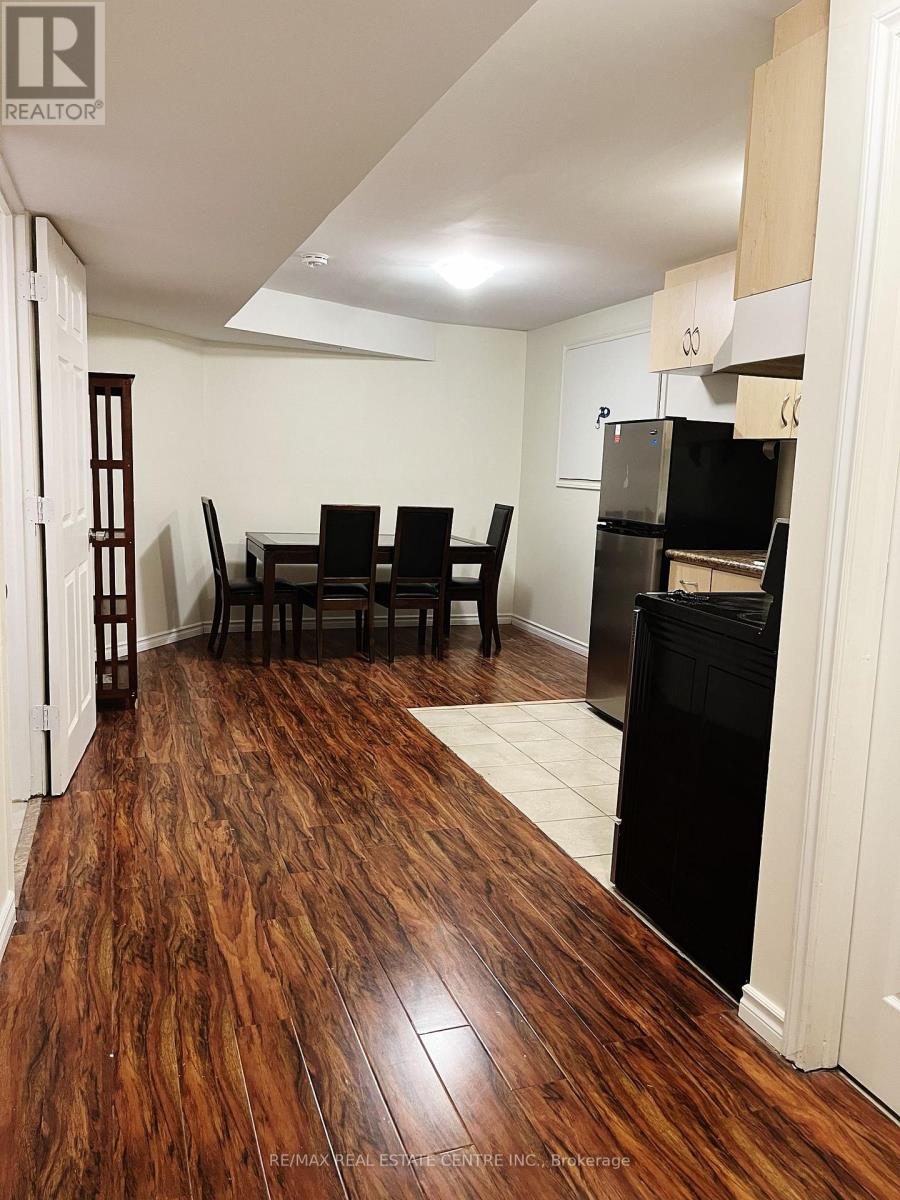 Basement - 6585 Forest Park Drive, Mississauga, Ontario  L5N 6X9 - Photo 3 - W12859932