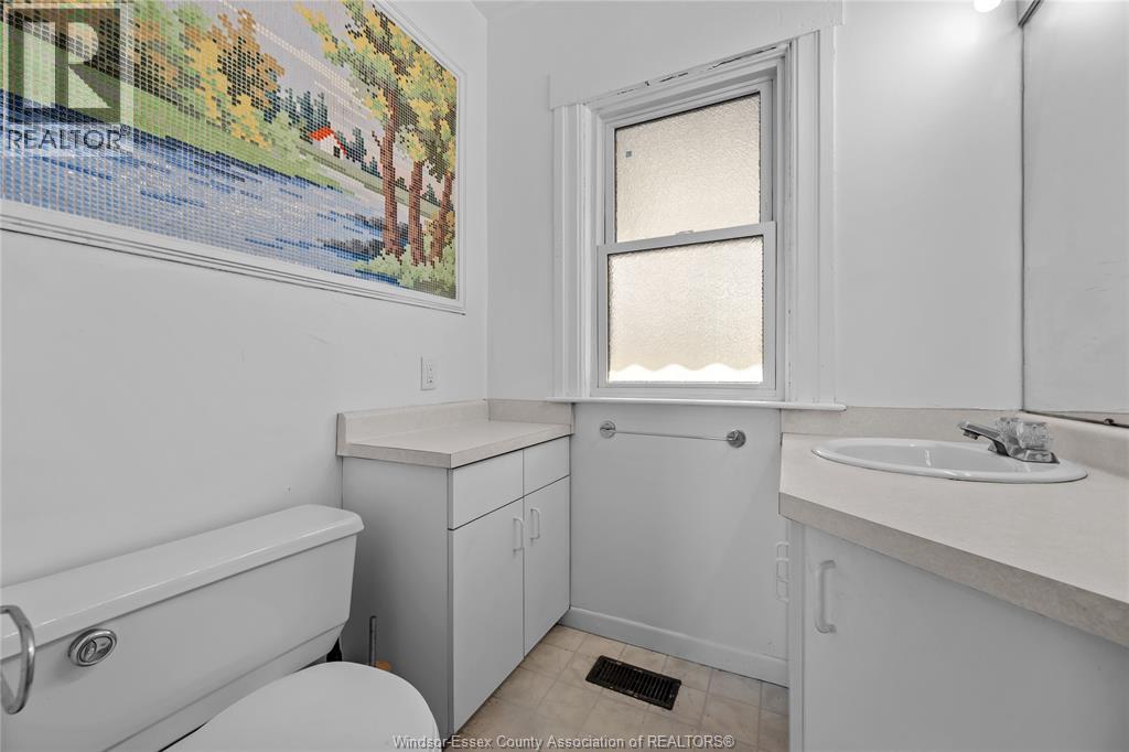 631 Church, Windsor, Ontario  N9A 4T5 - Photo 11 - 26004864