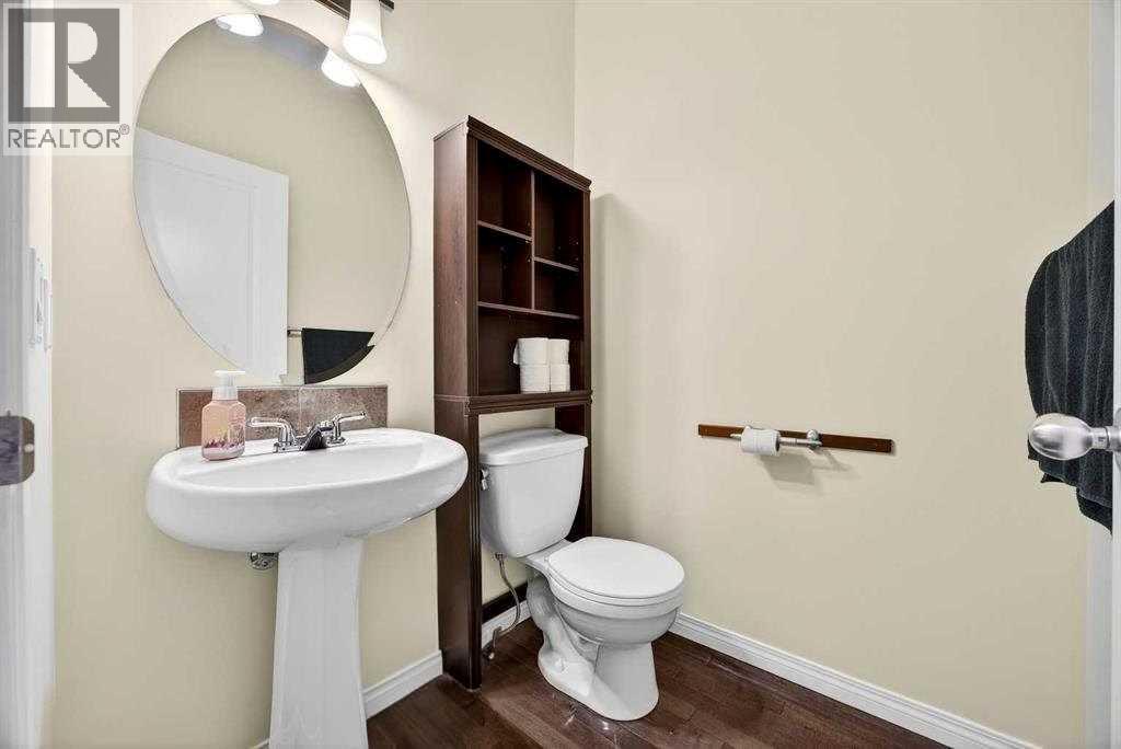 46 Heritage Landing, Cochrane, Alberta  T4C 0E3 - Photo 17 - A2289234