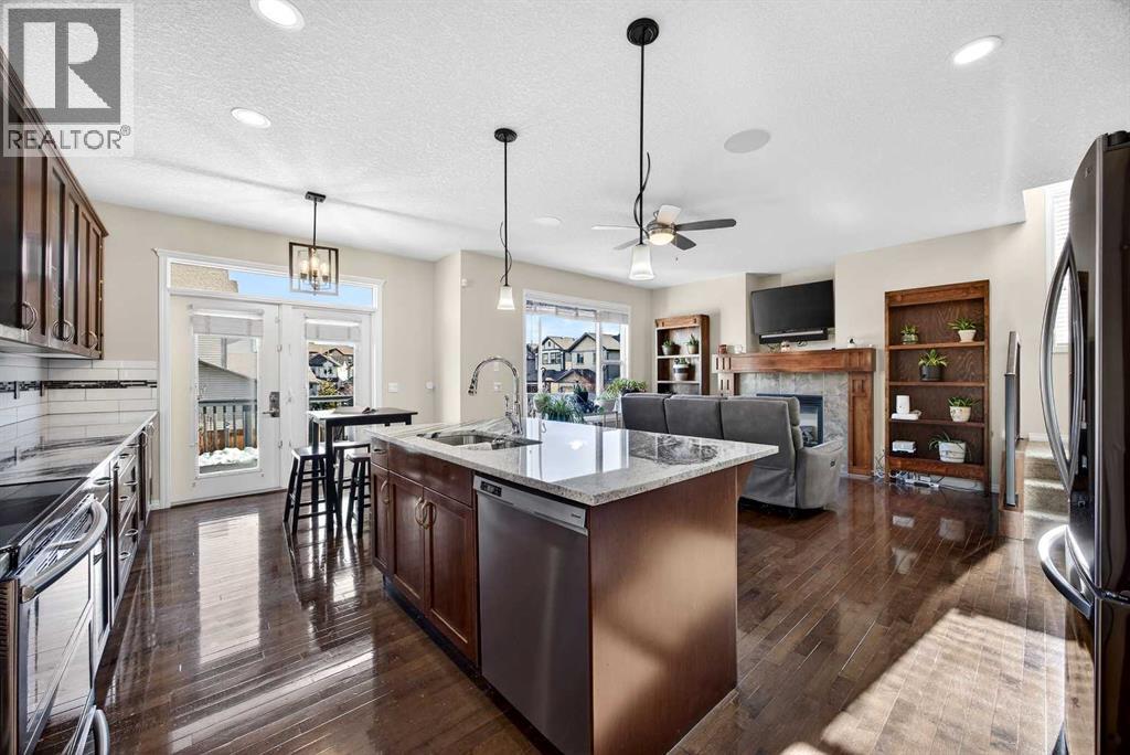 46 Heritage Landing, Cochrane, Alberta  T4C 0E3 - Photo 6 - A2289234