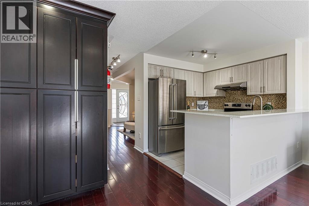 2831 Westbury Court, Mississauga, Ontario  L5M 6B4 - Photo 11 - 40806809