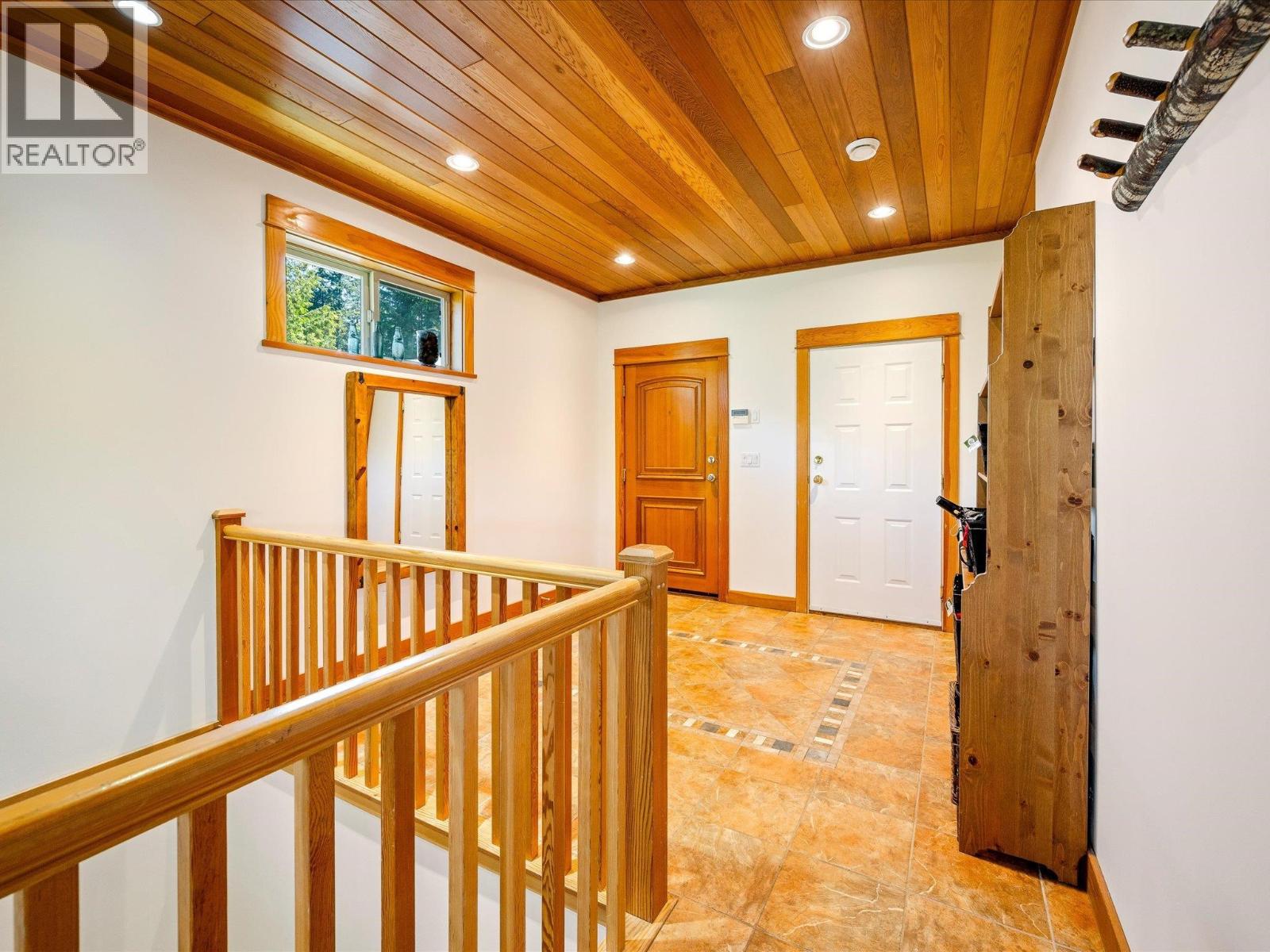 2314 Cayley Close, Whistler, British Columbia  V8E 0A8 - Photo 16 - R3091281