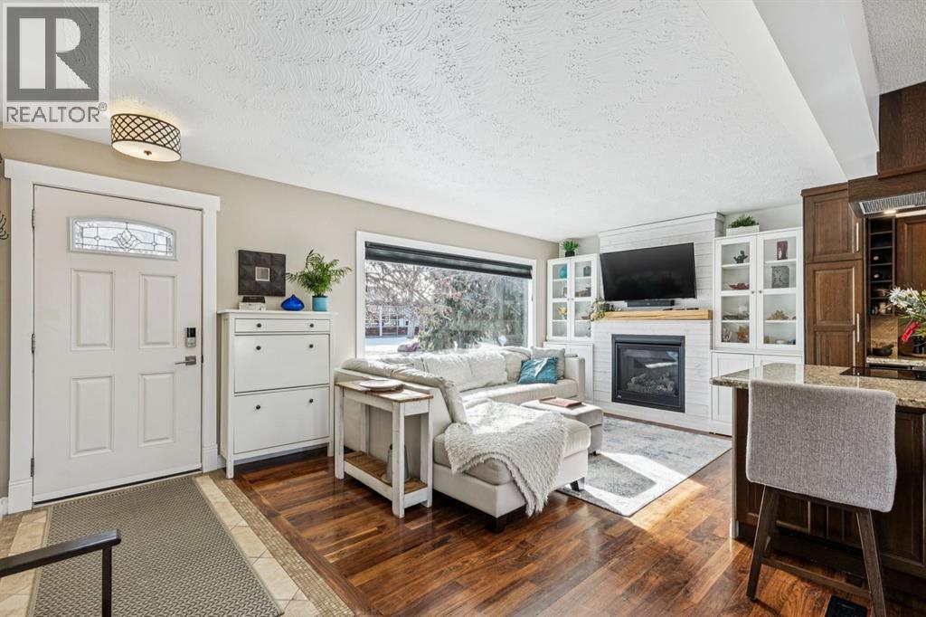 56 Haddock Road SW, Calgary, Alberta