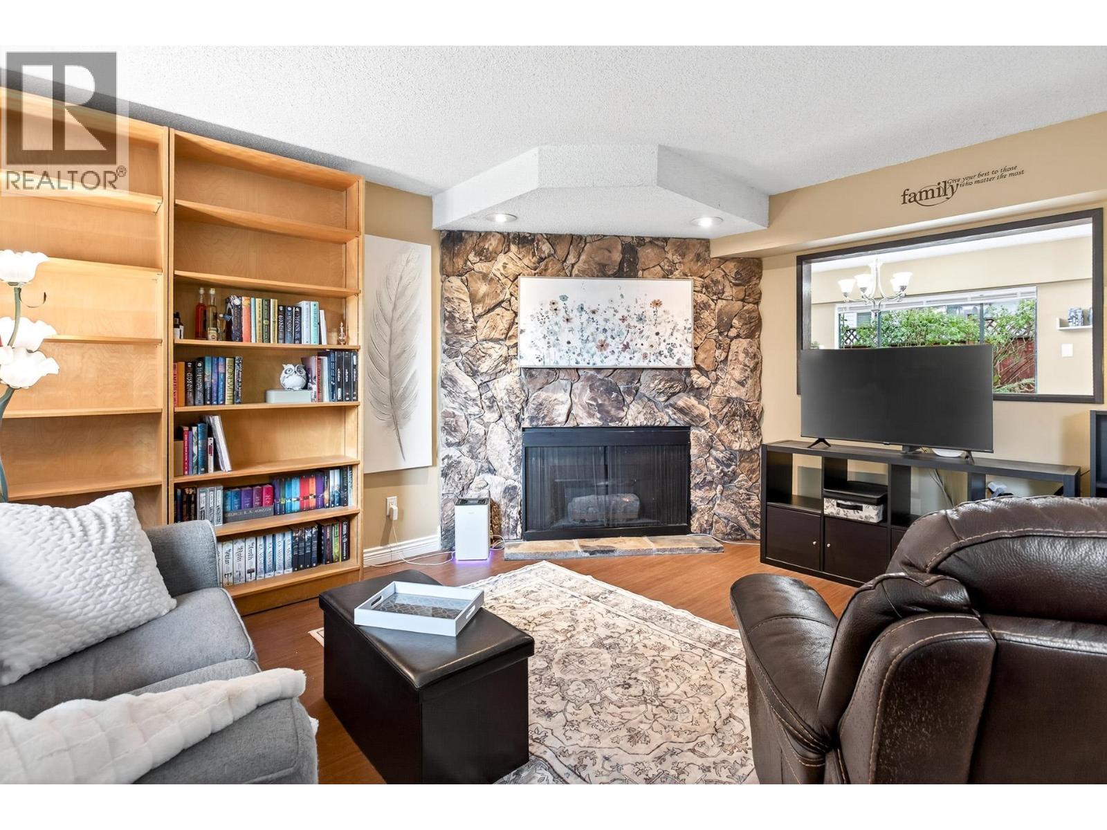 830 Ingersoll Avenue, Coquitlam, British Columbia  V3J 4L9 - Photo 7 - R3084300