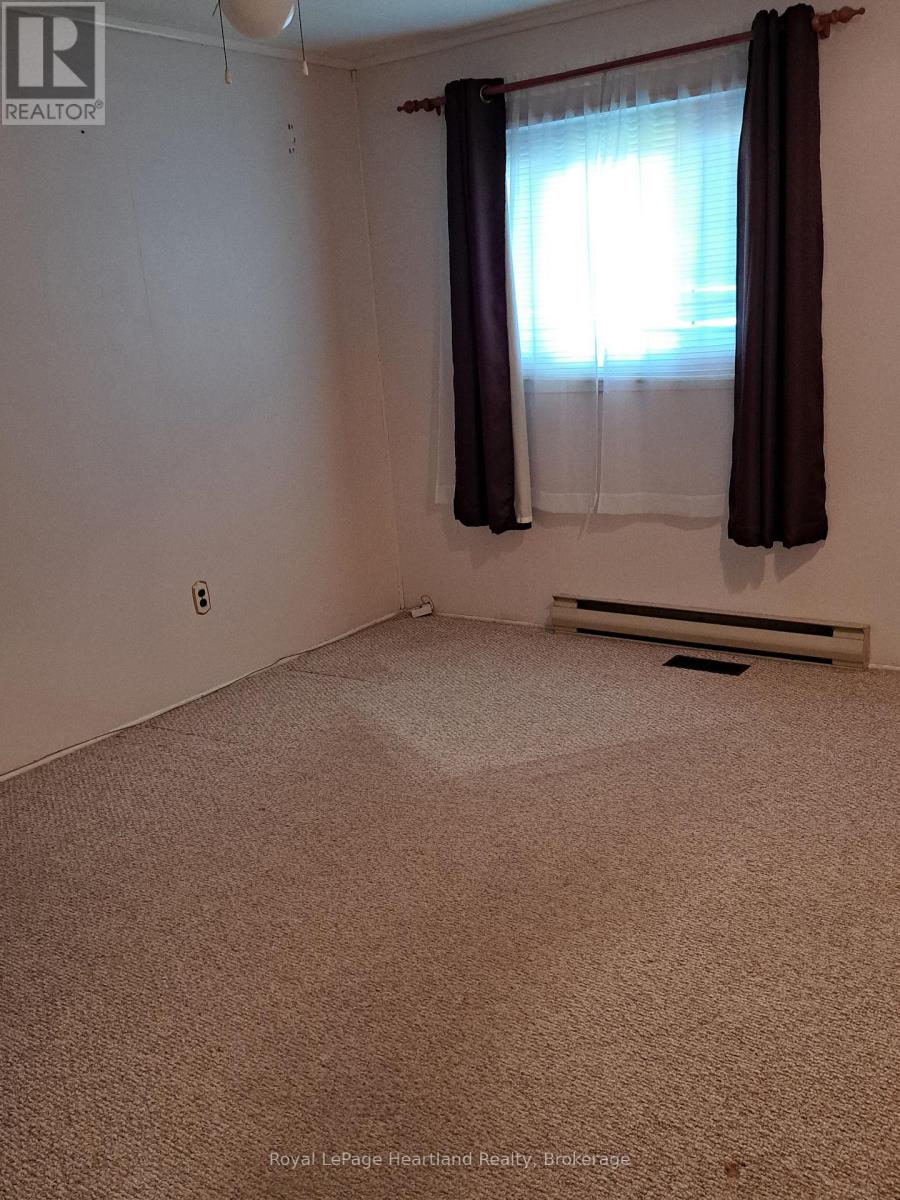 Photo 6 of 16 for 21 Velma Street