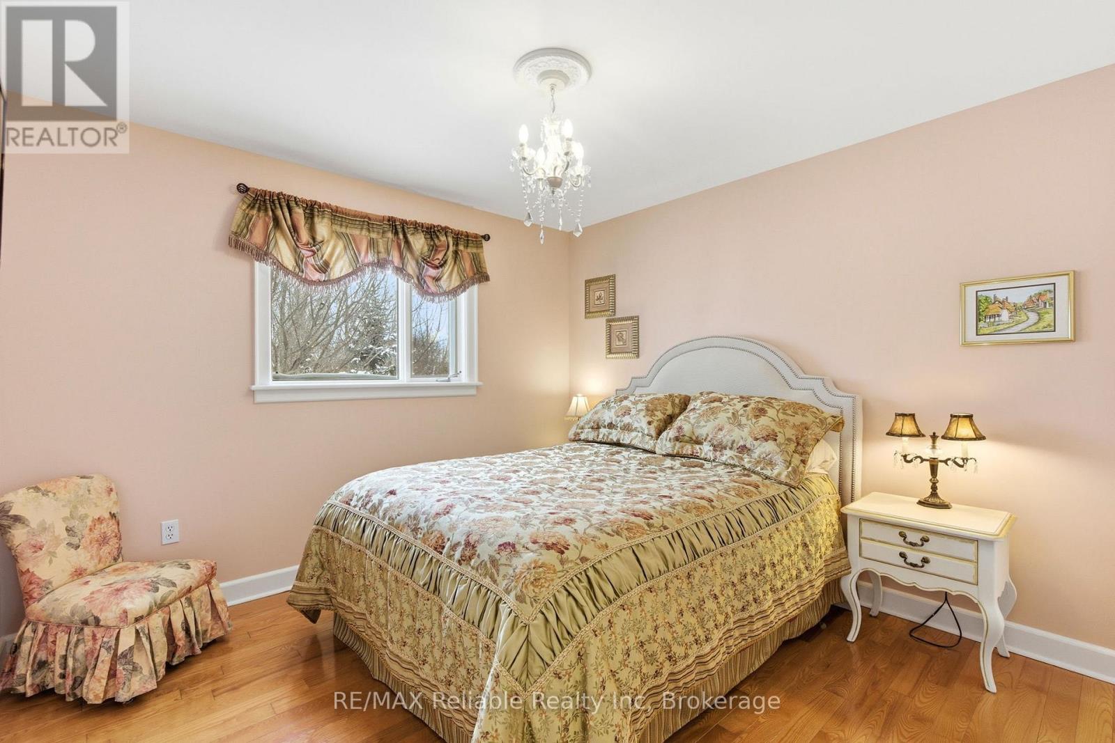 74767 Elm Crescent, Bluewater, Ontario  N0M 1G0 - Photo 35 - X12748092