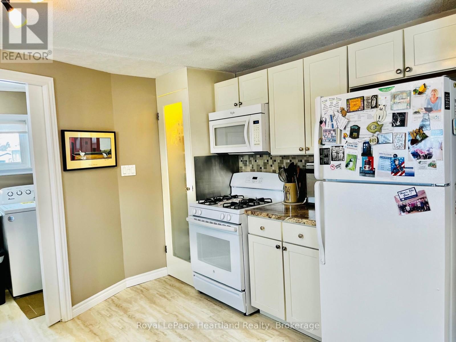 12 Velma Street, Strathroy-Caradoc, Ontario  N7G 3L3 - Photo 8 - X12783092