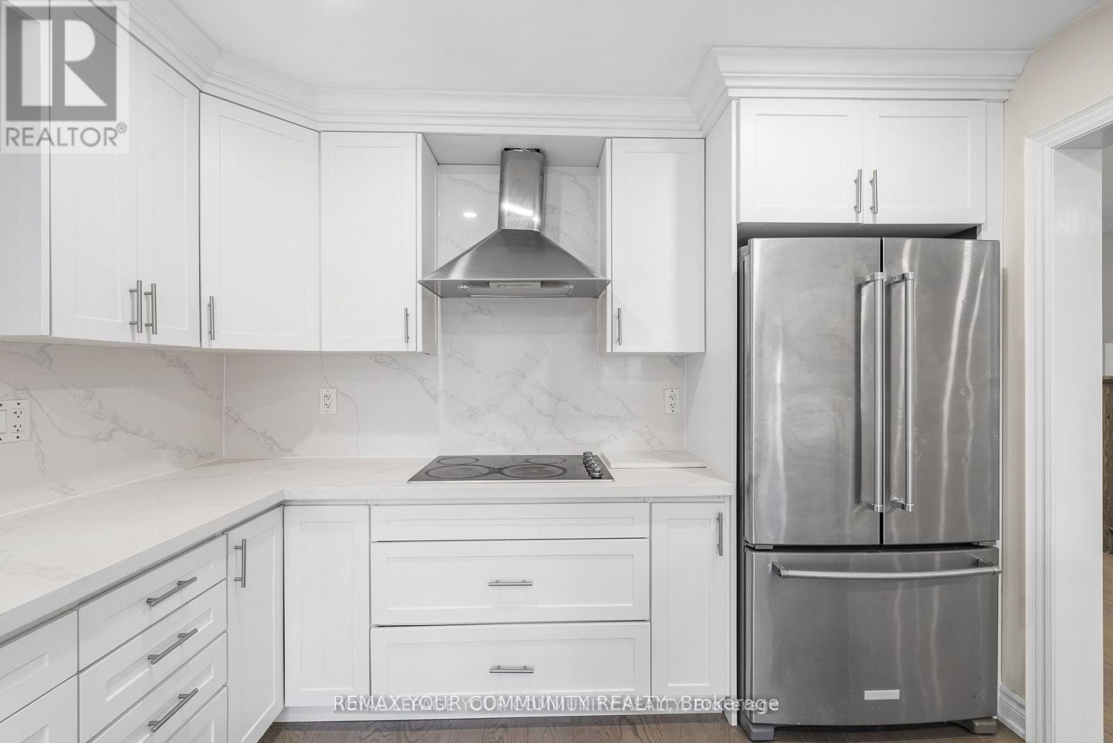 32 Downy Emerald Drive, Bradford West Gwillimbury (Bradford), Ontario  L3Z 0E8 - Photo 19 - N12863422