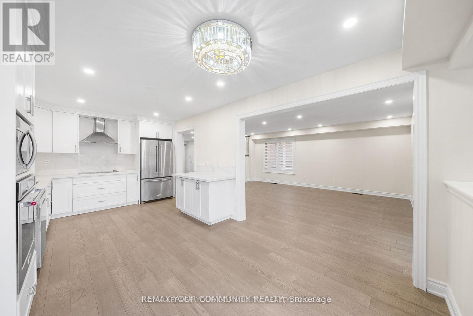 32 Downy Emerald Drive, Bradford West Gwillimbury (Bradford), Ontario  L3Z 0E8 - Photo 20 - N12863422