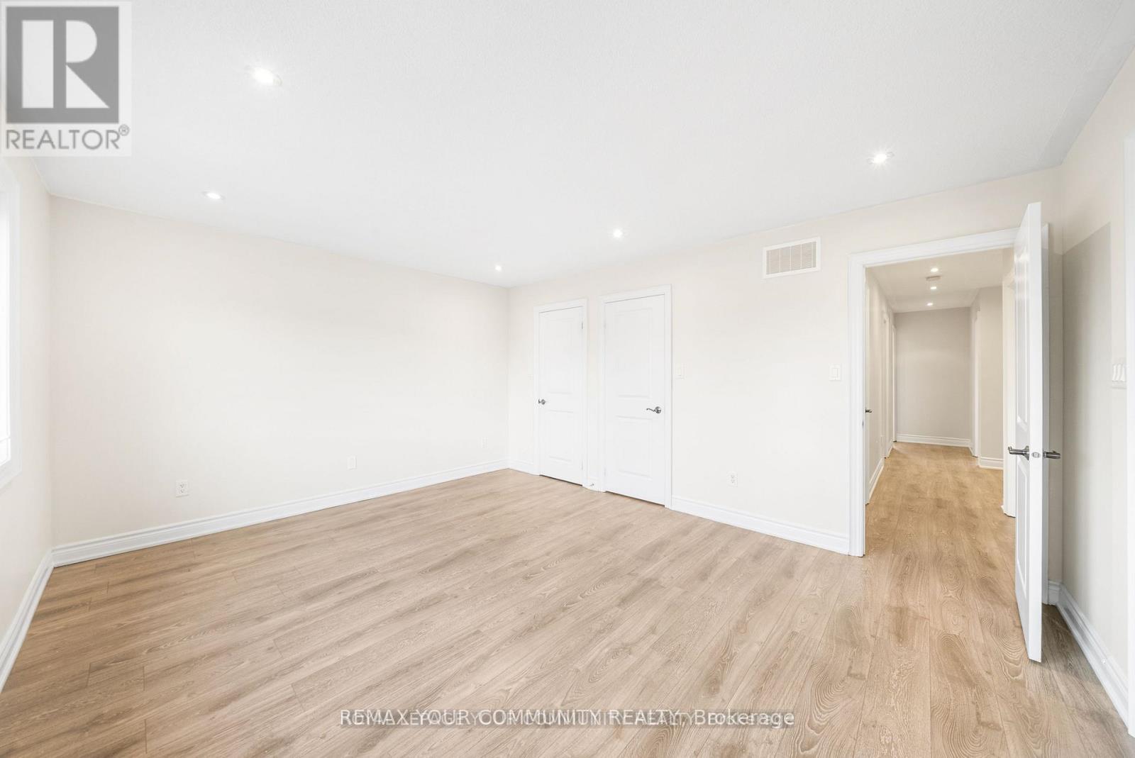 32 Downy Emerald Drive, Bradford West Gwillimbury (Bradford), Ontario  L3Z 0E8 - Photo 27 - N12863422