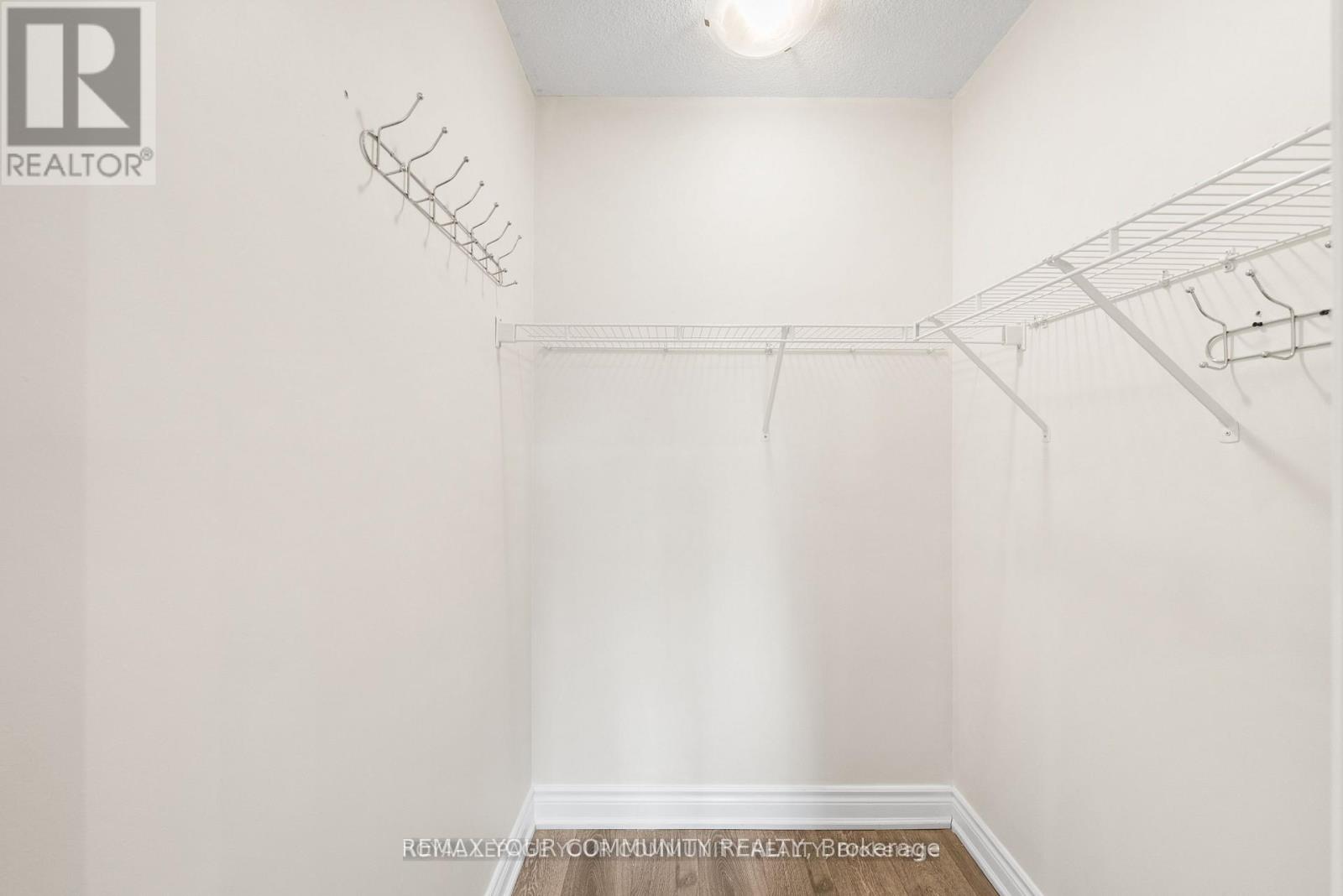 32 Downy Emerald Drive, Bradford West Gwillimbury (Bradford), Ontario  L3Z 0E8 - Photo 29 - N12863422