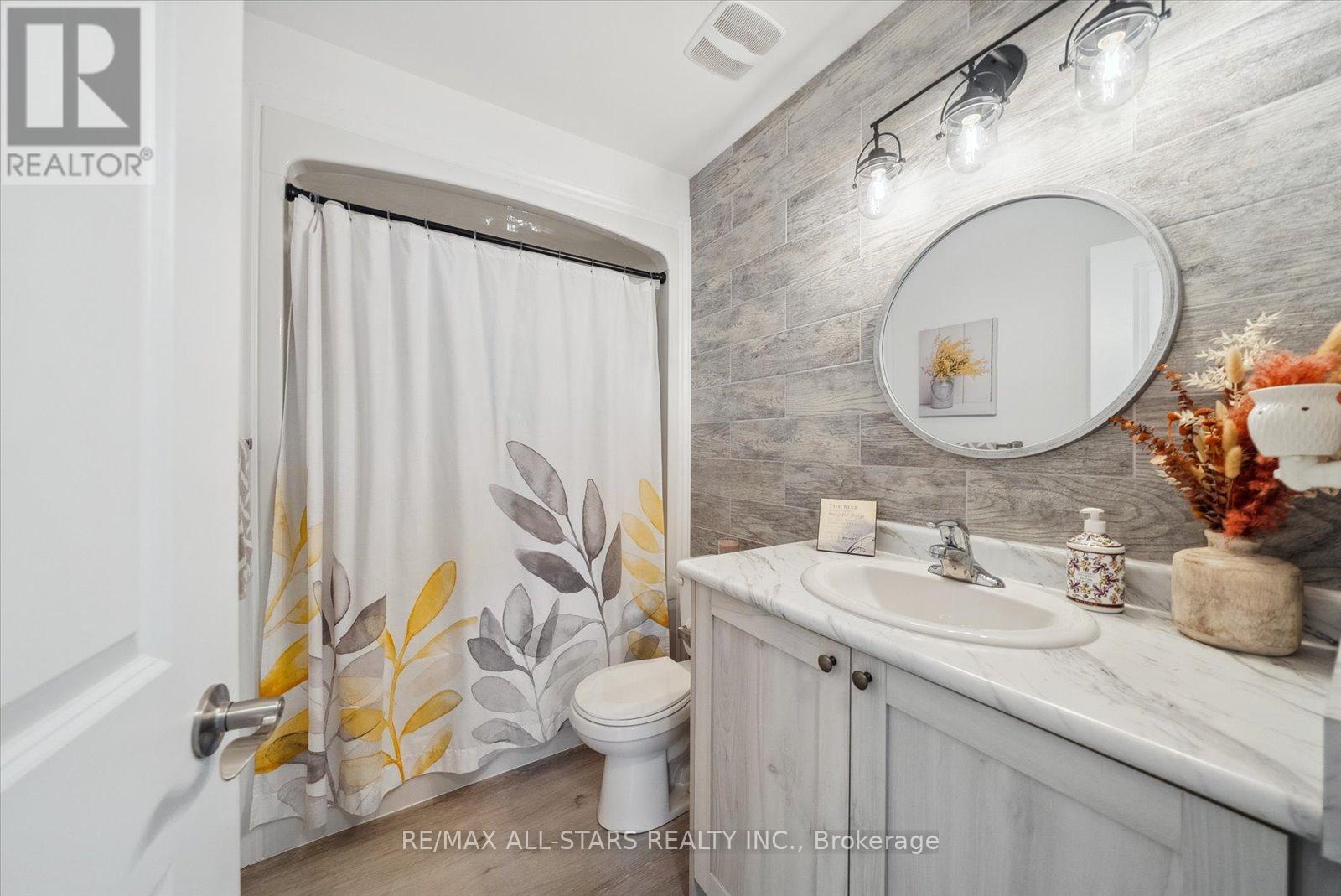 31 Reynolds Drive, Ramara (Atherley), Ontario  L3V 8K1 - Photo 21 - S12863188