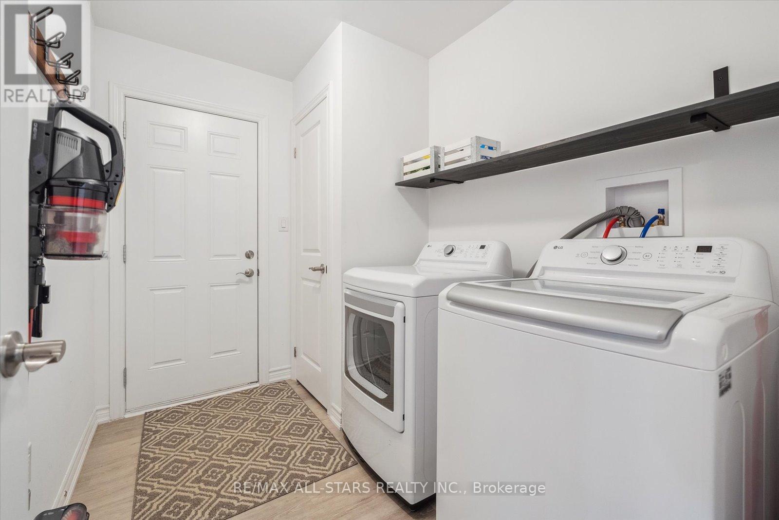 31 Reynolds Drive, Ramara (Atherley), Ontario  L3V 8K1 - Photo 22 - S12863188