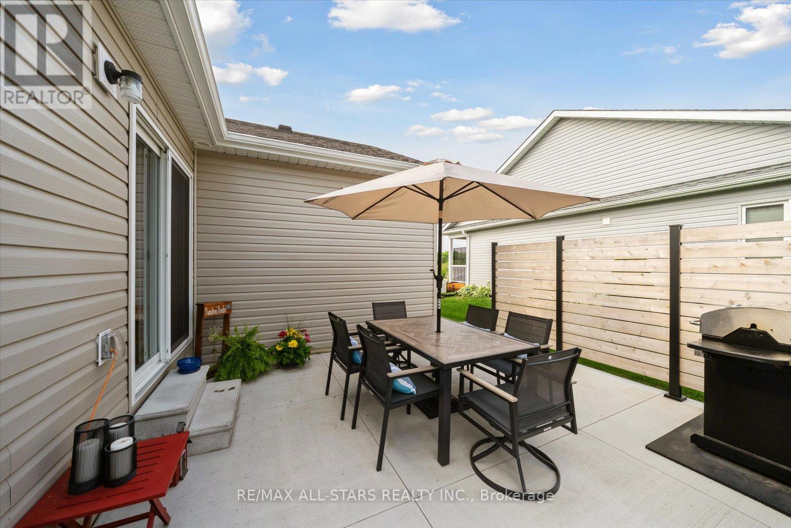 31 Reynolds Drive, Ramara (Atherley), Ontario  L3V 8K1 - Photo 23 - S12863188