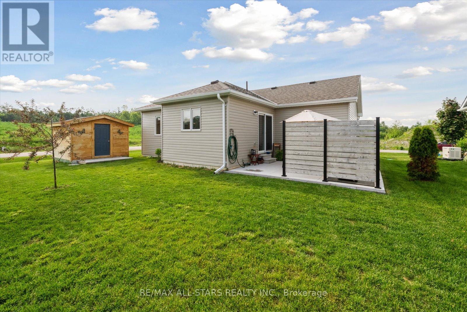 31 Reynolds Drive, Ramara (Atherley), Ontario  L3V 8K1 - Photo 26 - S12863188