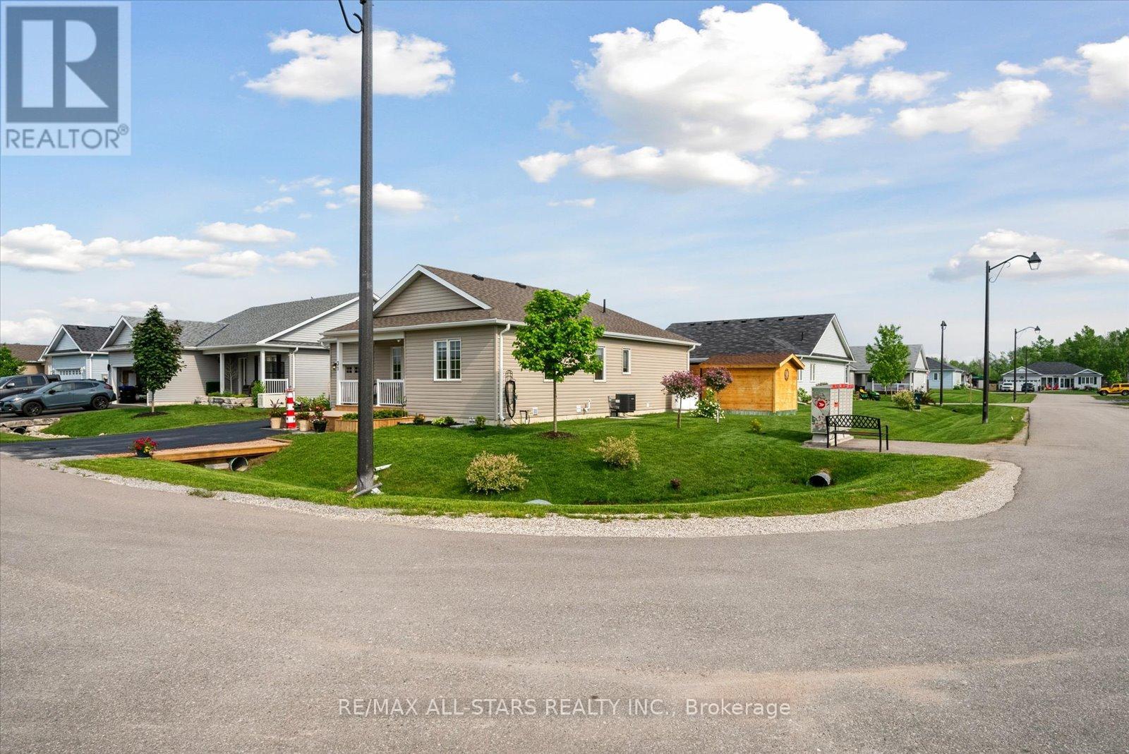 31 Reynolds Drive, Ramara (Atherley), Ontario  L3V 8K1 - Photo 33 - S12863188