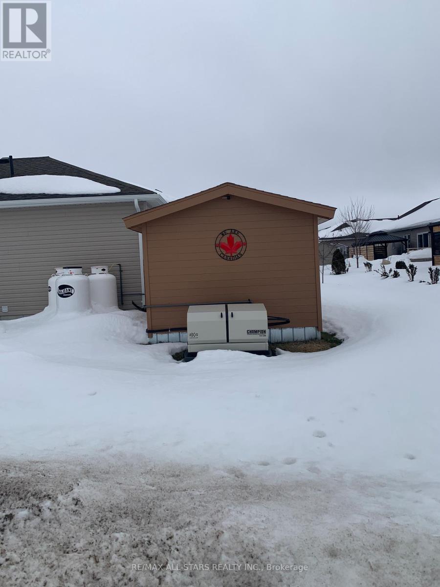 31 Reynolds Drive, Ramara (Atherley), Ontario  L3V 8K1 - Photo 34 - S12863188