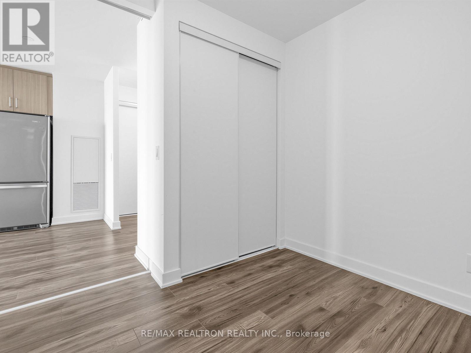 406 - 681 Yonge Street Se, Barrie, Ontario  L4N 4E8 - Photo 6 - S12863020