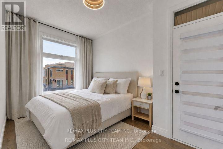 2536 Littlefield Crescent, Oakville, Ontario  L6M 5L9 - Photo 17 - W12720984