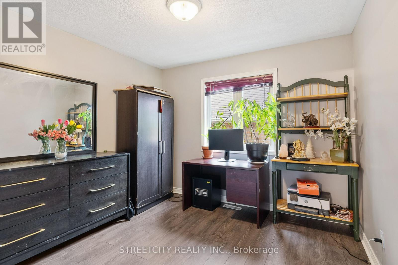 126 Meadowridge Road, London North, Ontario  N6H 5N6 - Photo 19 - X12862664