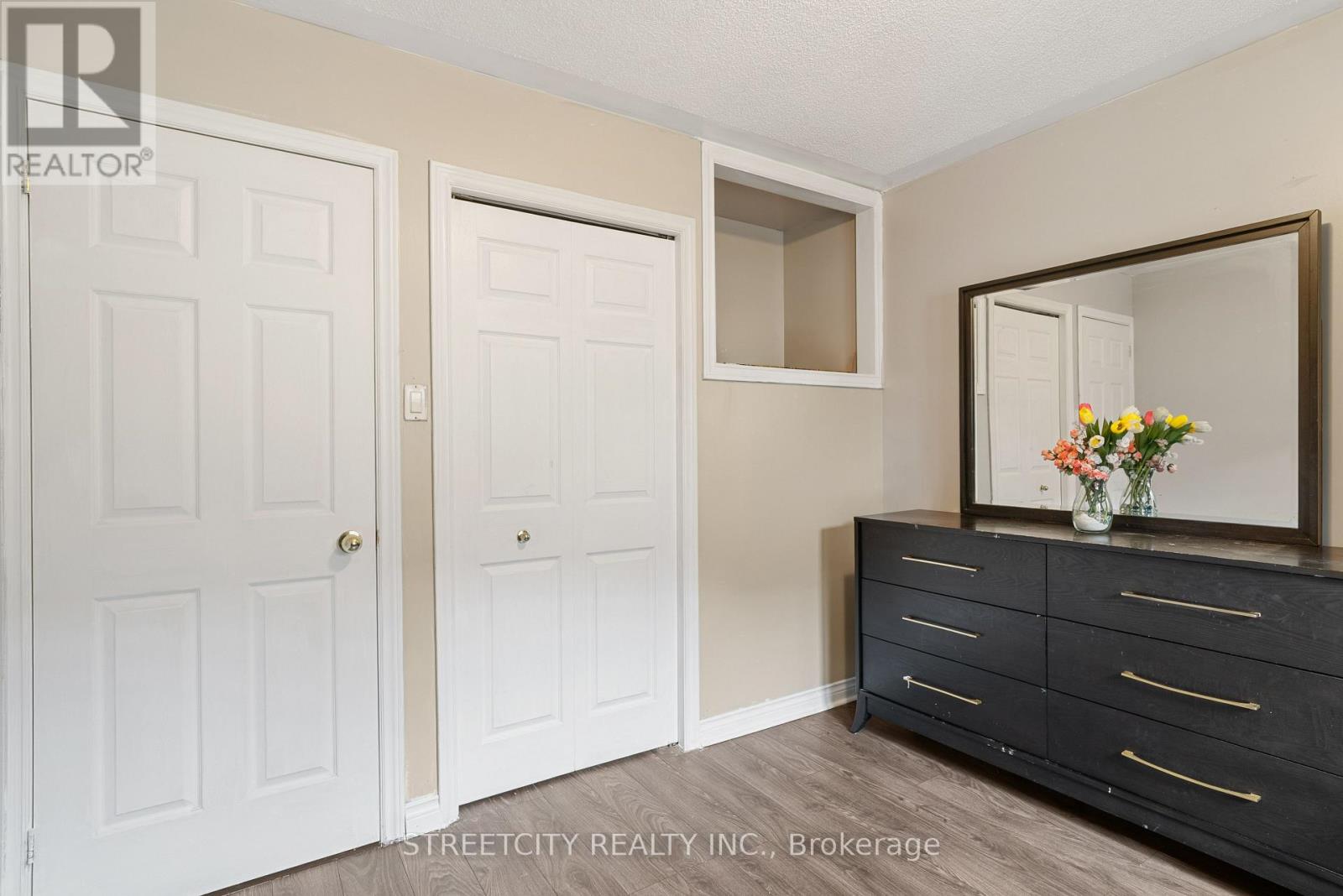 126 Meadowridge Road, London North, Ontario  N6H 5N6 - Photo 15 - X12862664