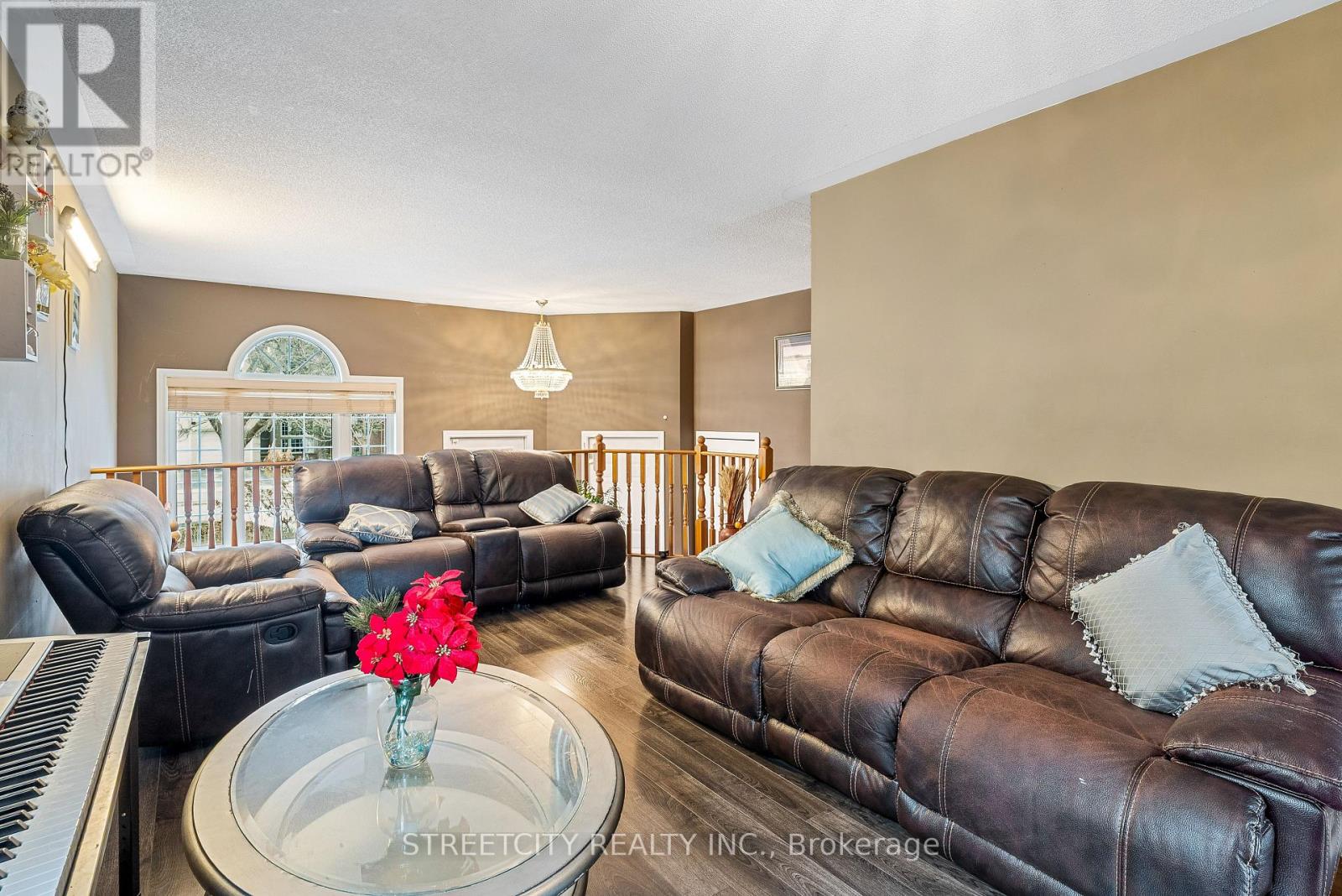 126 Meadowridge Road, London North, Ontario  N6H 5N6 - Photo 7 - X12862664