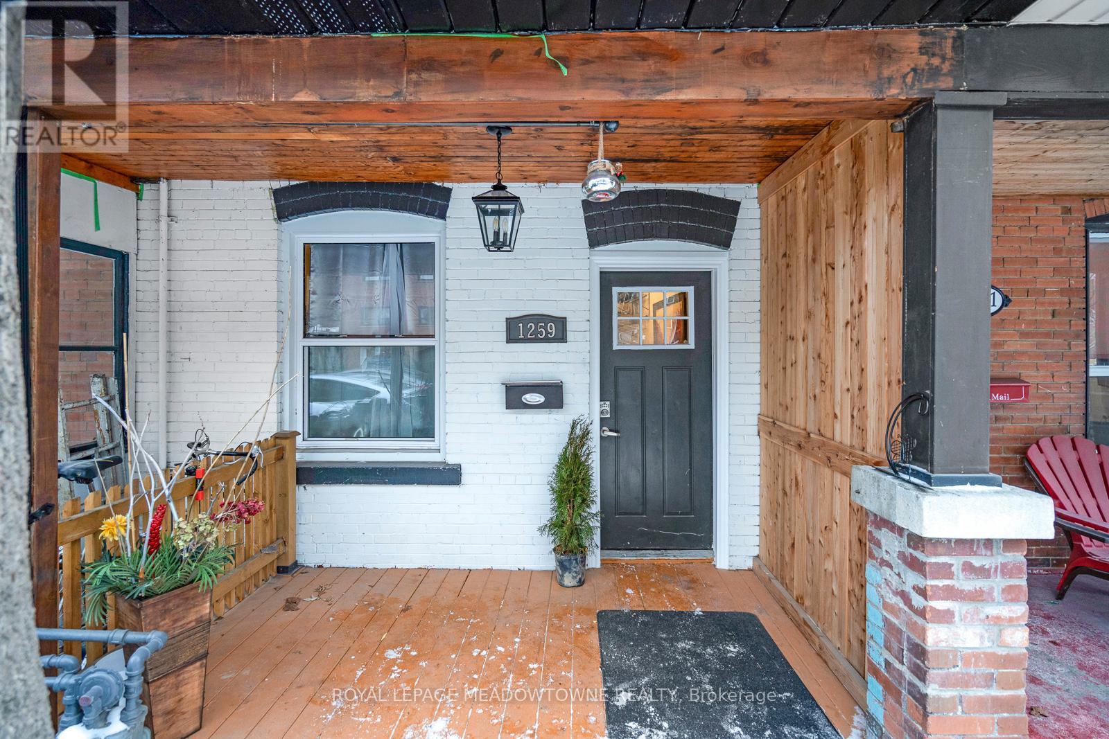 1259 DAVENPORT ROAD, Toronto, Ontario