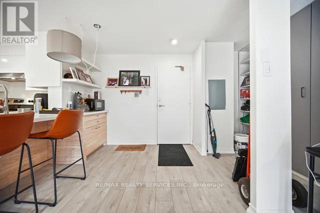 115 - 4185 Shipp Drive, Mississauga (City Centre), Ontario  L4Z 2Y8 - Photo 3 - W12863306