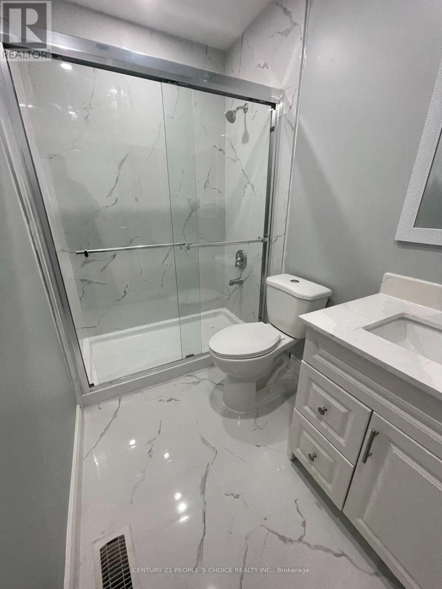 Upper - 169 Willow Park Drive, Brampton, Ontario  L6R 2N1 - Photo 21 - W12863440