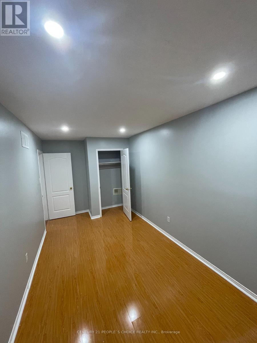 Upper - 169 Willow Park Drive, Brampton, Ontario  L6R 2N1 - Photo 29 - W12863440