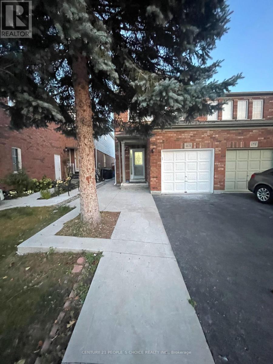 Upper - 169 Willow Park Drive, Brampton, Ontario  L6R 2N1 - Photo 3 - W12863440