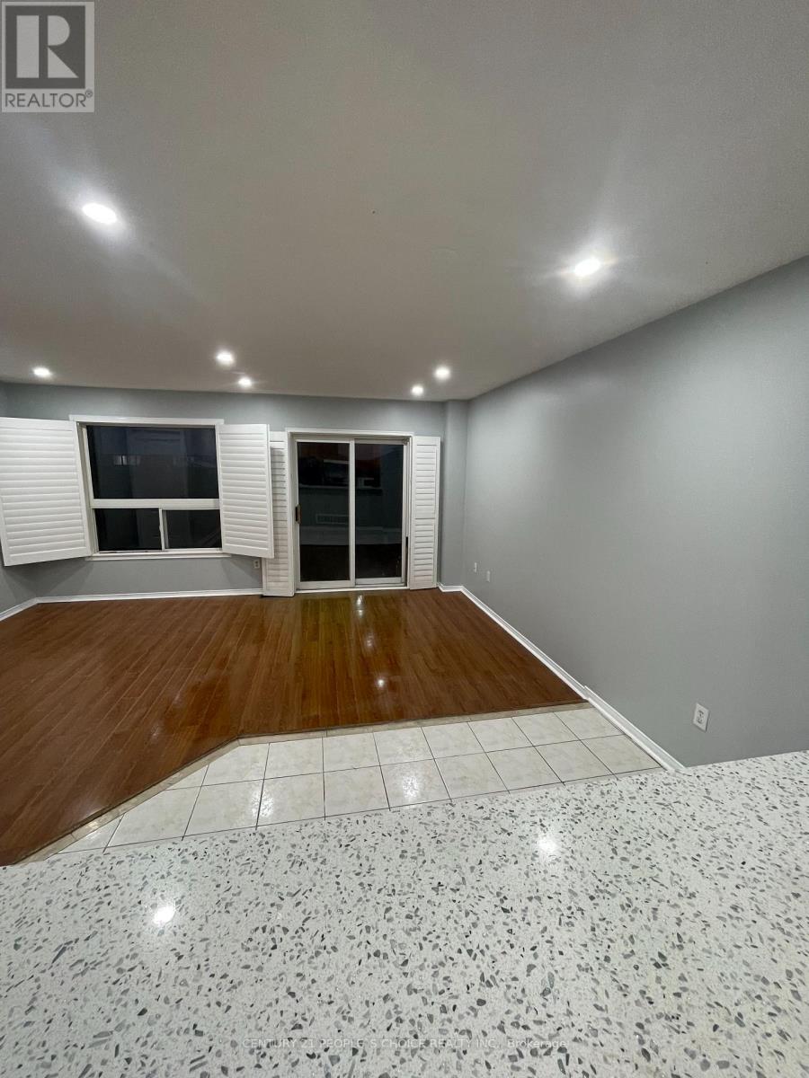 Upper - 169 Willow Park Drive, Brampton, Ontario  L6R 2N1 - Photo 32 - W12863440