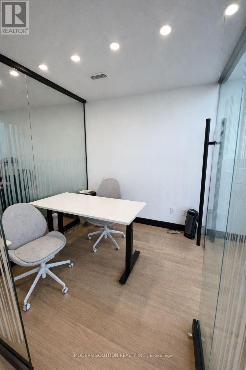 1 - 3466 Mavis Road, Mississauga, Ontario  L5C 1T8 - Photo 5 - W12863466