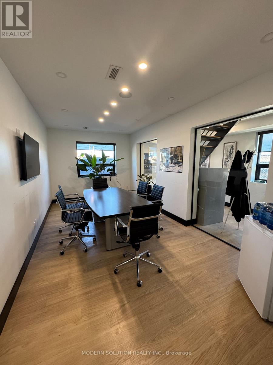 1 - 3466 Mavis Road, Mississauga, Ontario  L5C 1T8 - Photo 8 - W12863466