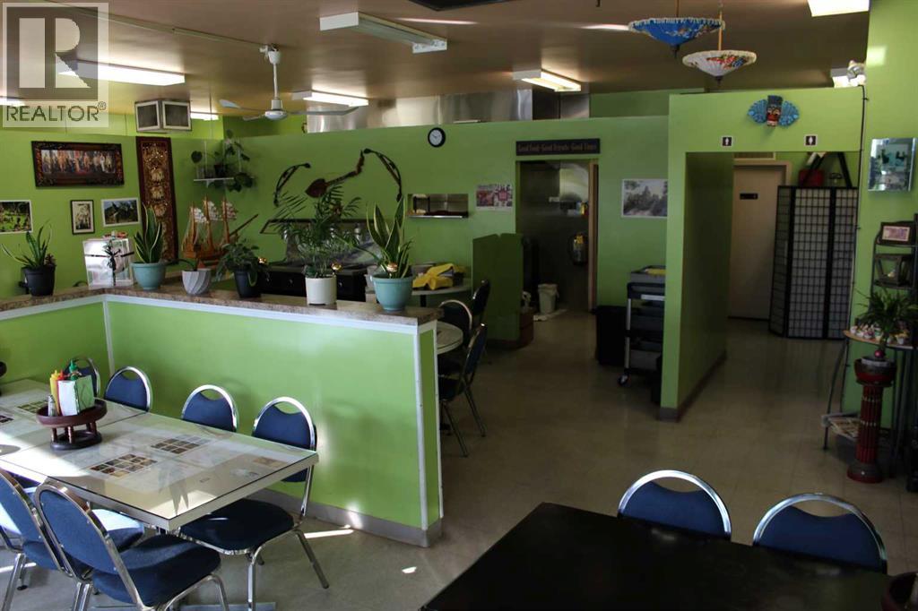 135 Young Road S, Brooks, Alberta  T1R 0A1 - Photo 8 - A2288870