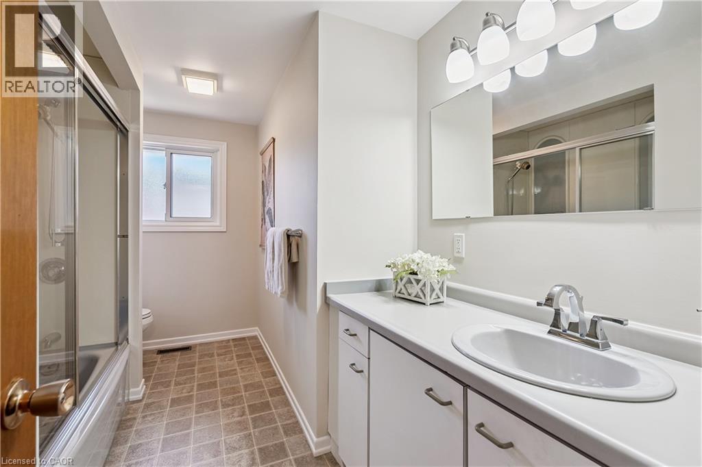 871 Francis Road, Burlington, Ontario  L7T 3Y1 - Photo 17 - 40801942