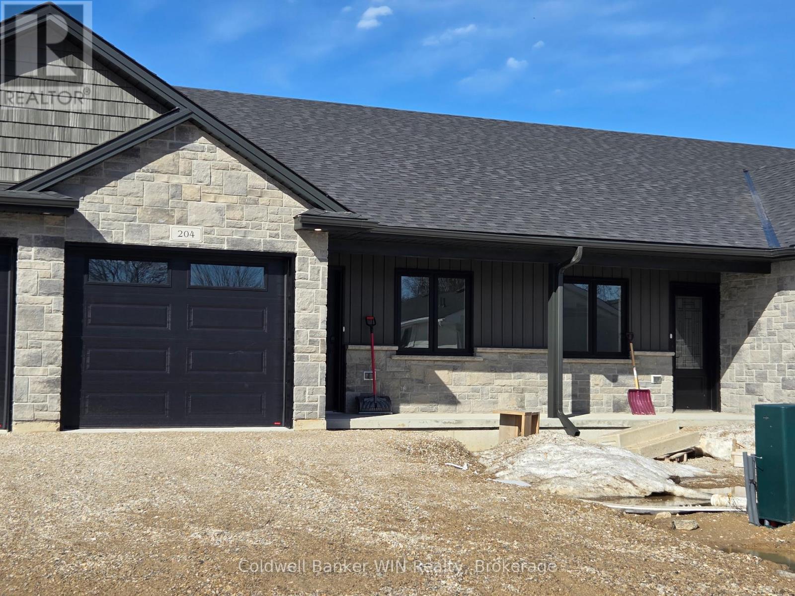 204 ELGIN STREET, Minto, Ontario