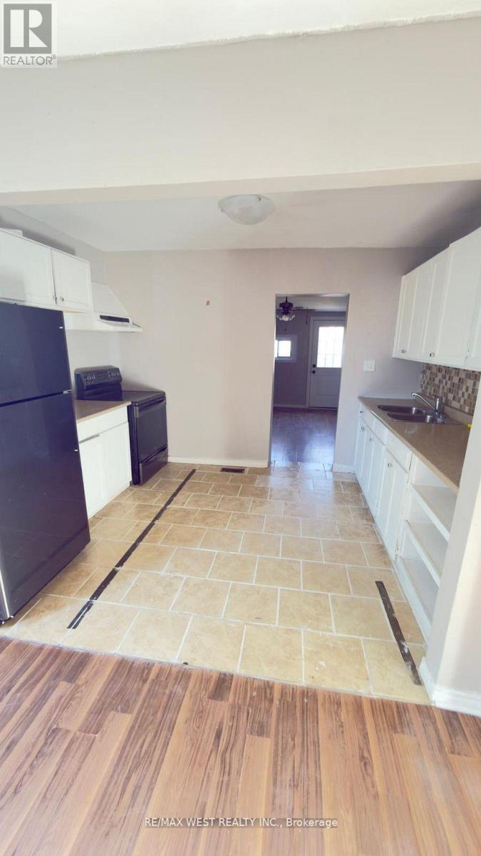 881 - 883 Marion Avenue, Windsor, Ontario  N9A 2H8 - Photo 8 - X12859298