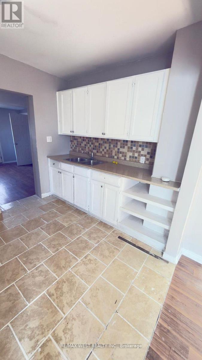 881 - 883 Marion Avenue, Windsor, Ontario  N9A 2H8 - Photo 9 - X12859298