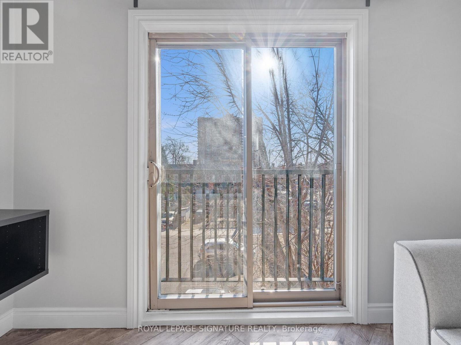 312 - 28 Victoria Avenue N, Hamilton, Ontario  L8L 5E1 - Photo 11 - X12863220