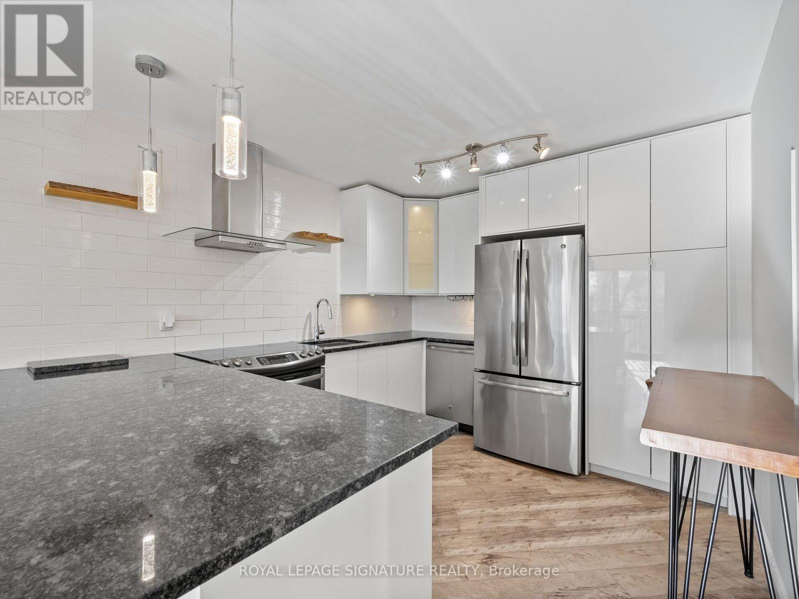 312 - 28 Victoria Avenue N, Hamilton, Ontario  L8L 5E1 - Photo 17 - X12863220