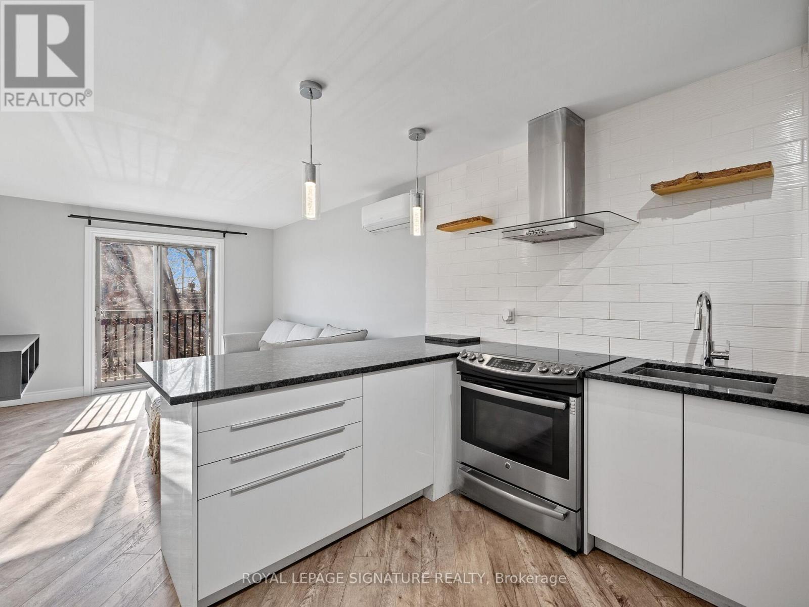 312 - 28 Victoria Avenue N, Hamilton, Ontario  L8L 5E1 - Photo 21 - X12863220