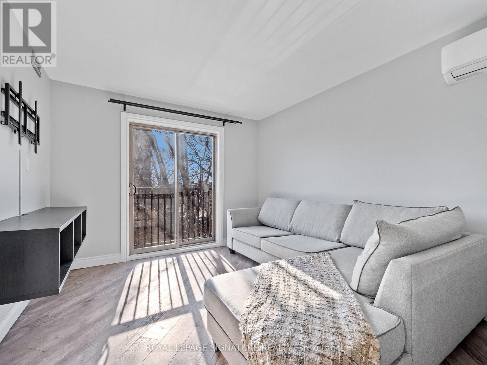 312 - 28 Victoria Avenue N, Hamilton, Ontario  L8L 5E1 - Photo 9 - X12863220