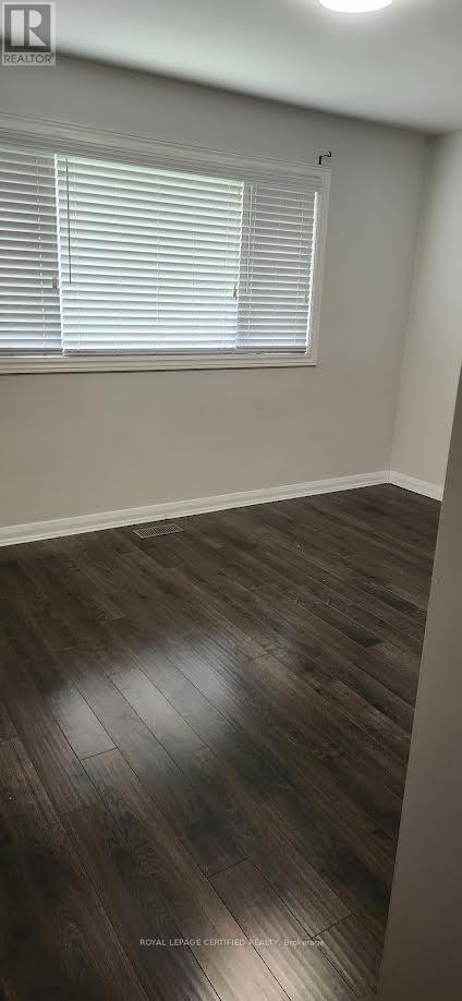 Upper Level Room For Rent - 102 Laurier Avenue, Hamilton, Ontario  L9C 3S4 - Photo 12 - X12863332