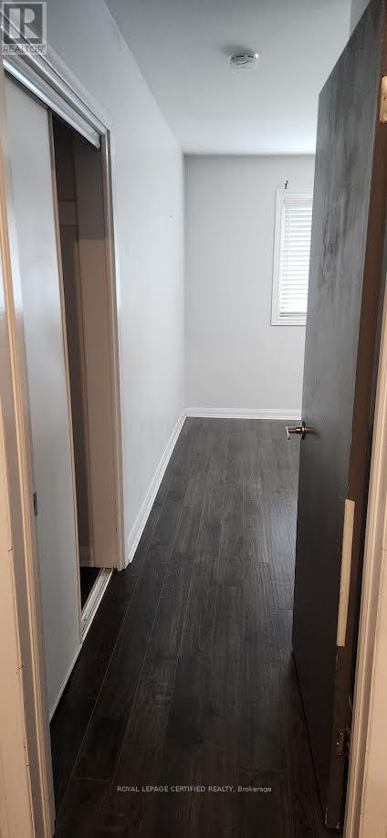 Upper Level Room For Rent - 102 Laurier Avenue, Hamilton, Ontario  L9C 3S4 - Photo 13 - X12863332