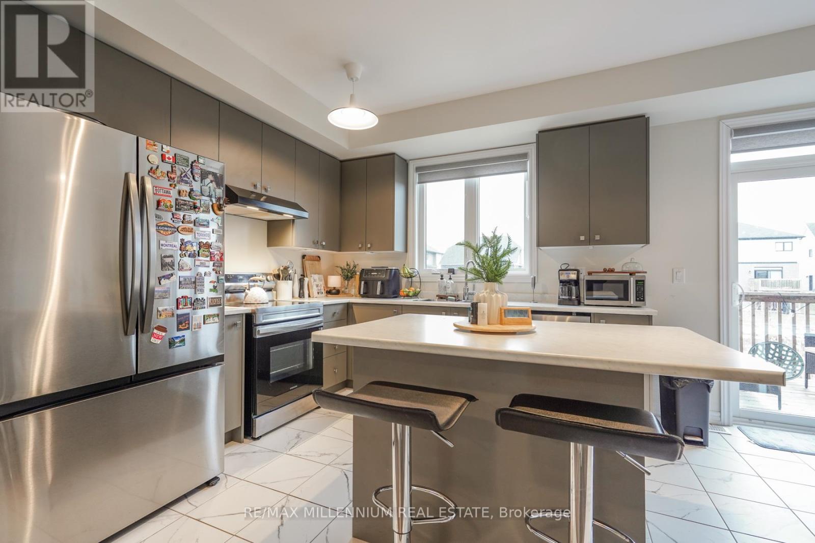 299 Vanilla Trail, Thorold, Ontario  L2V 0K8 - Photo 13 - X12863342