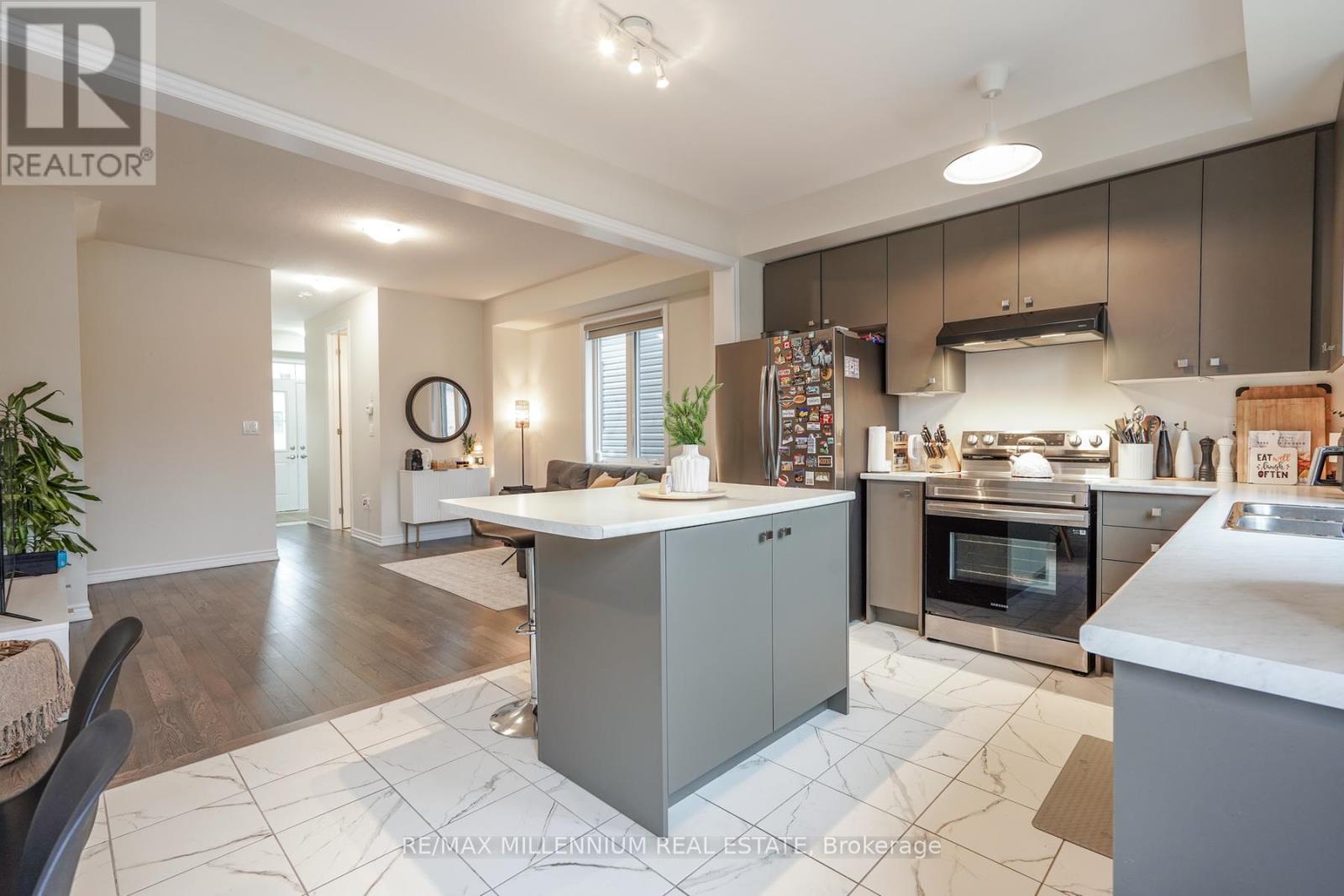 299 Vanilla Trail, Thorold, Ontario  L2V 0K8 - Photo 15 - X12863342