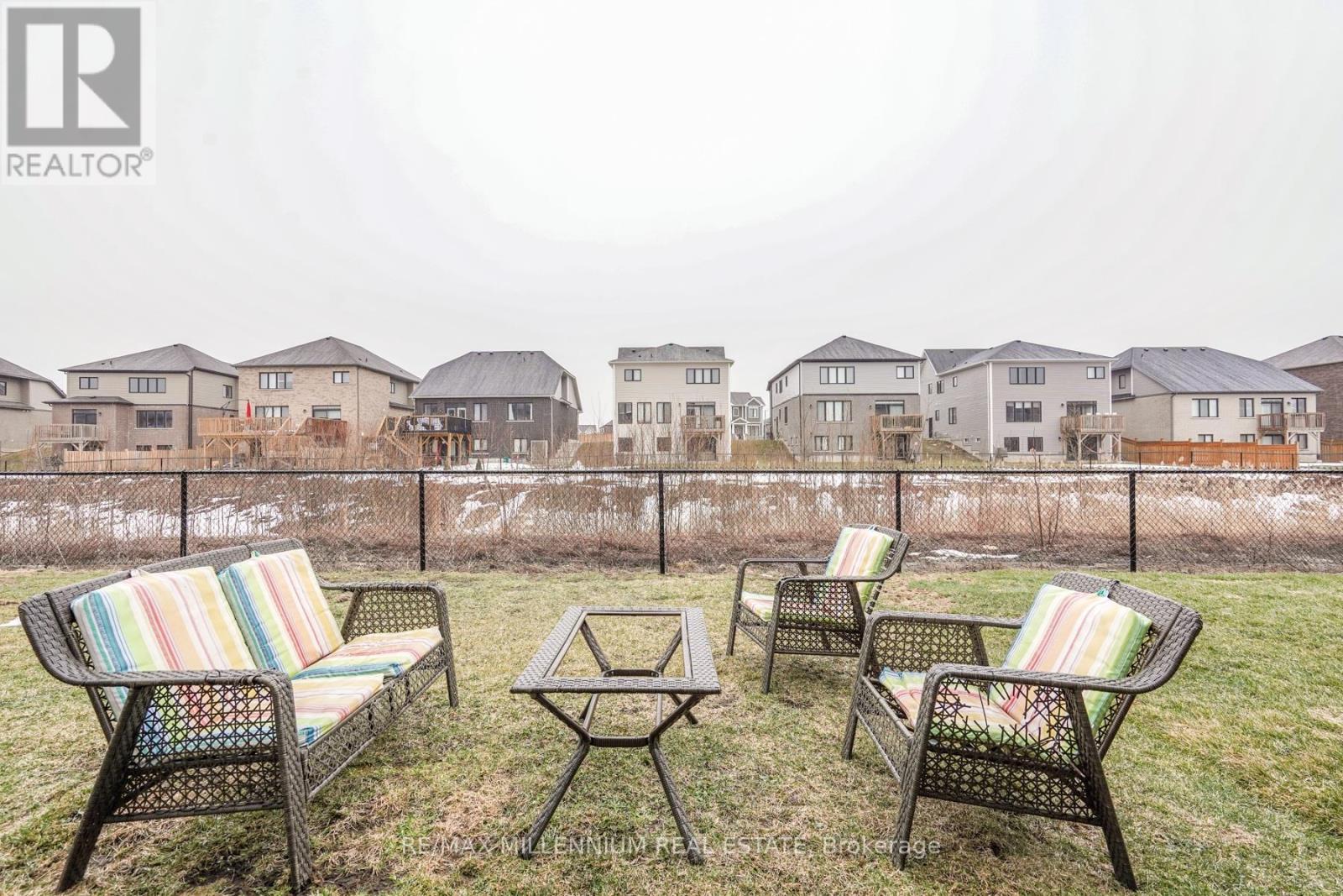 299 Vanilla Trail, Thorold, Ontario  L2V 0K8 - Photo 33 - X12863342