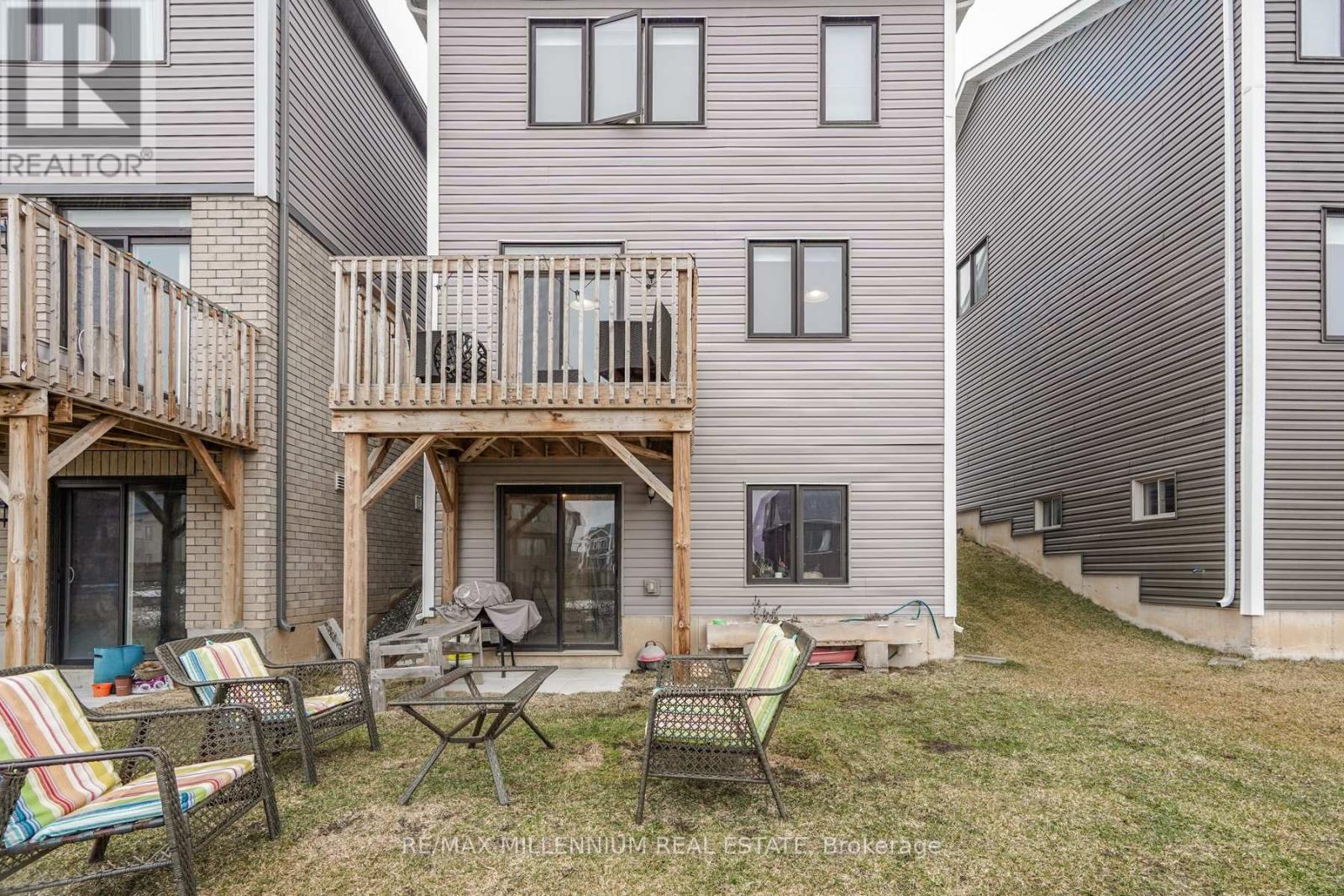 299 Vanilla Trail, Thorold, Ontario  L2V 0K8 - Photo 38 - X12863342