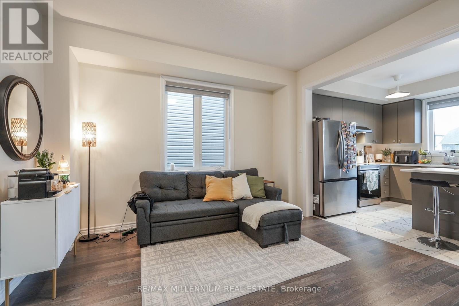 299 Vanilla Trail, Thorold, Ontario  L2V 0K8 - Photo 8 - X12863342